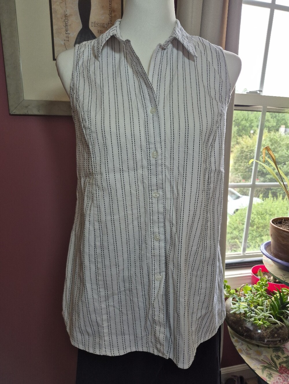 Motherhood Maternity Sleeveless Button Down Shirt - Size Medium